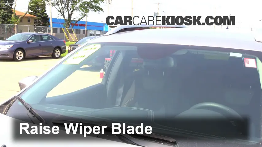 2014 Jeep Cherokee Latitude 3.2L V6 Windshield Wiper Blade (Front) Replace Wiper Blades